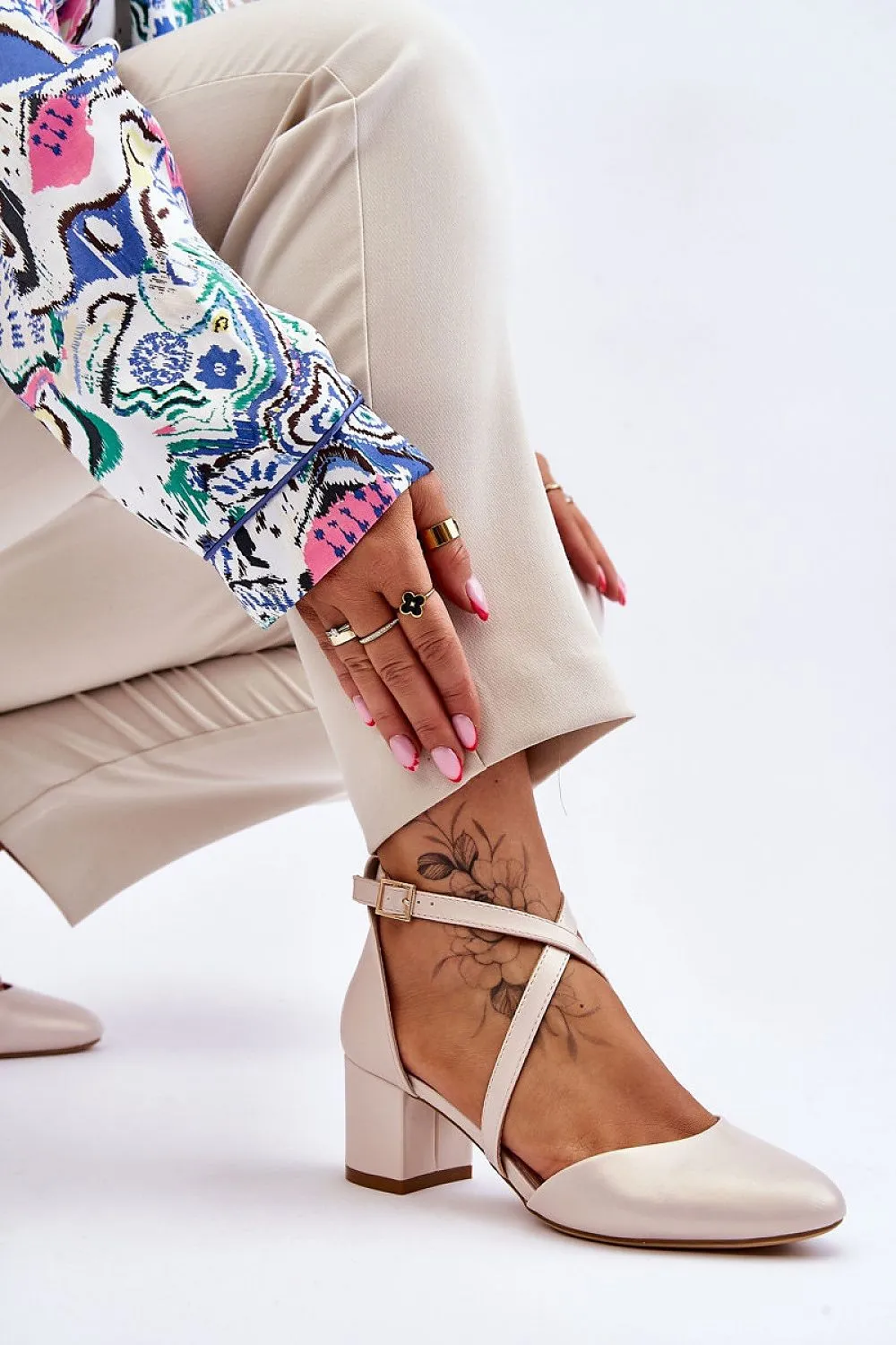 Block heel pumps