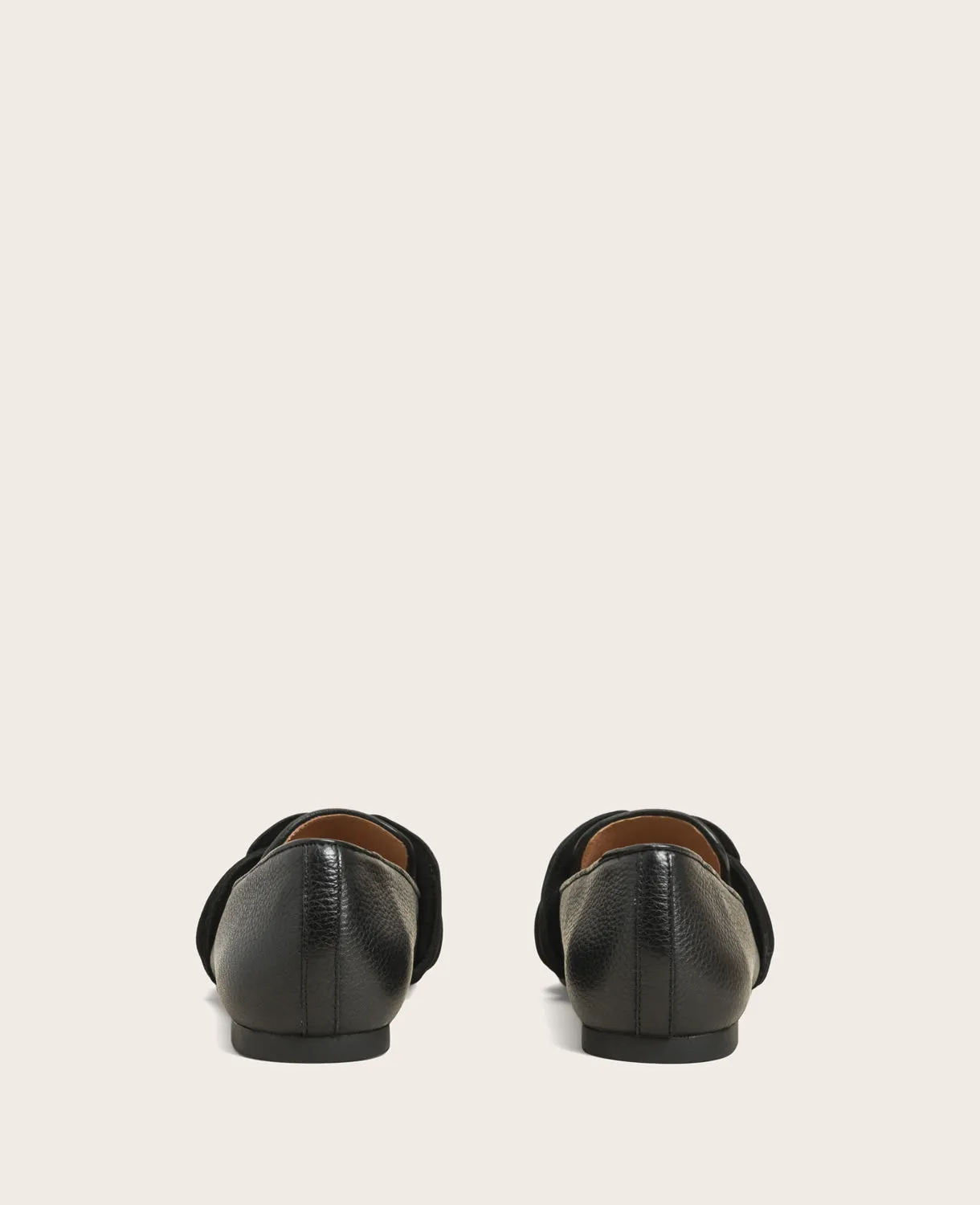 GENTLE SOULS - Eugene Leather Chain Detail Loafer Flat