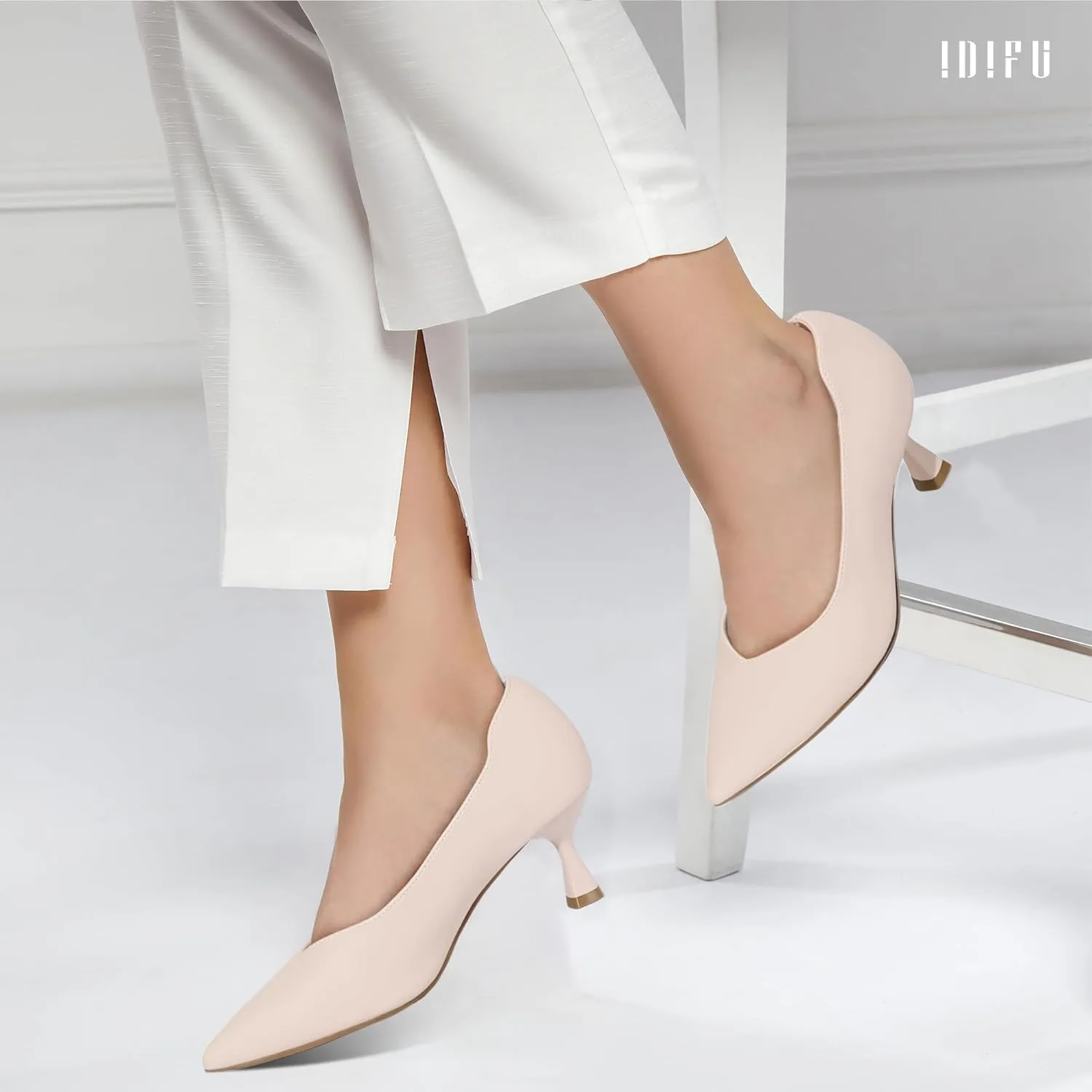 IDIFU IN3 Women's Pumps Kitten Closed Toe Heels Low Pointed Toe Heels Wedding Bridal Office Formal Work Prom Dress Shoes for Women Comfortable Dressy Trendy Cute Pumps Shoes