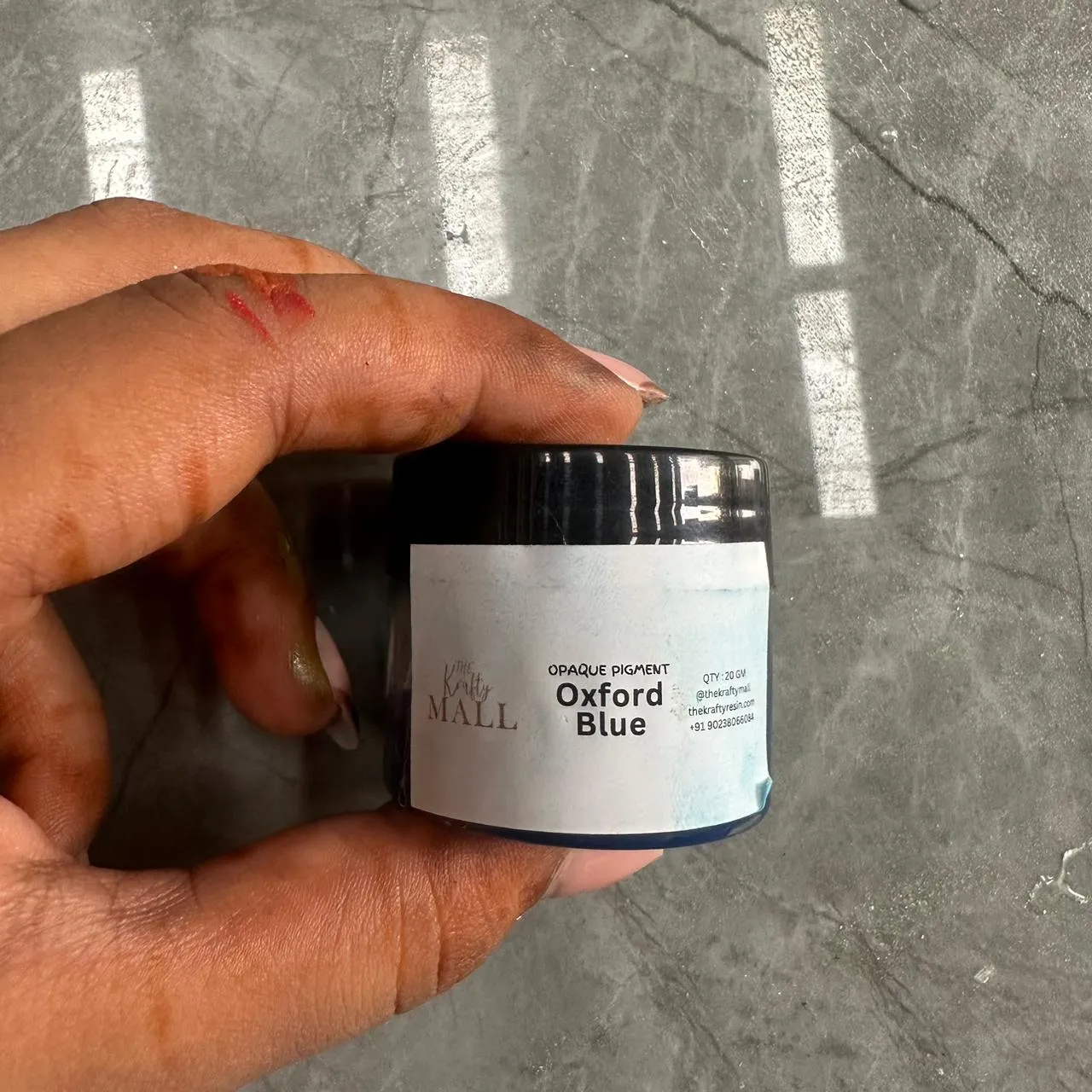 Oxford blue opaque pigment