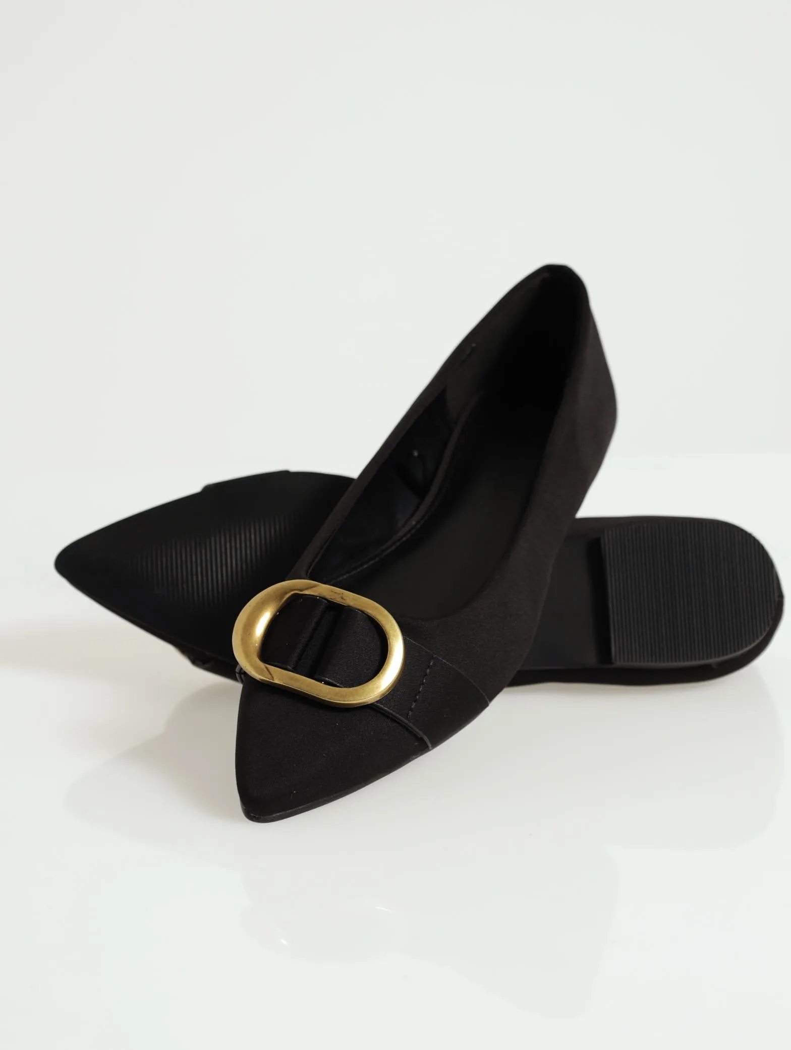 Pointed Full Closed Pump - Black