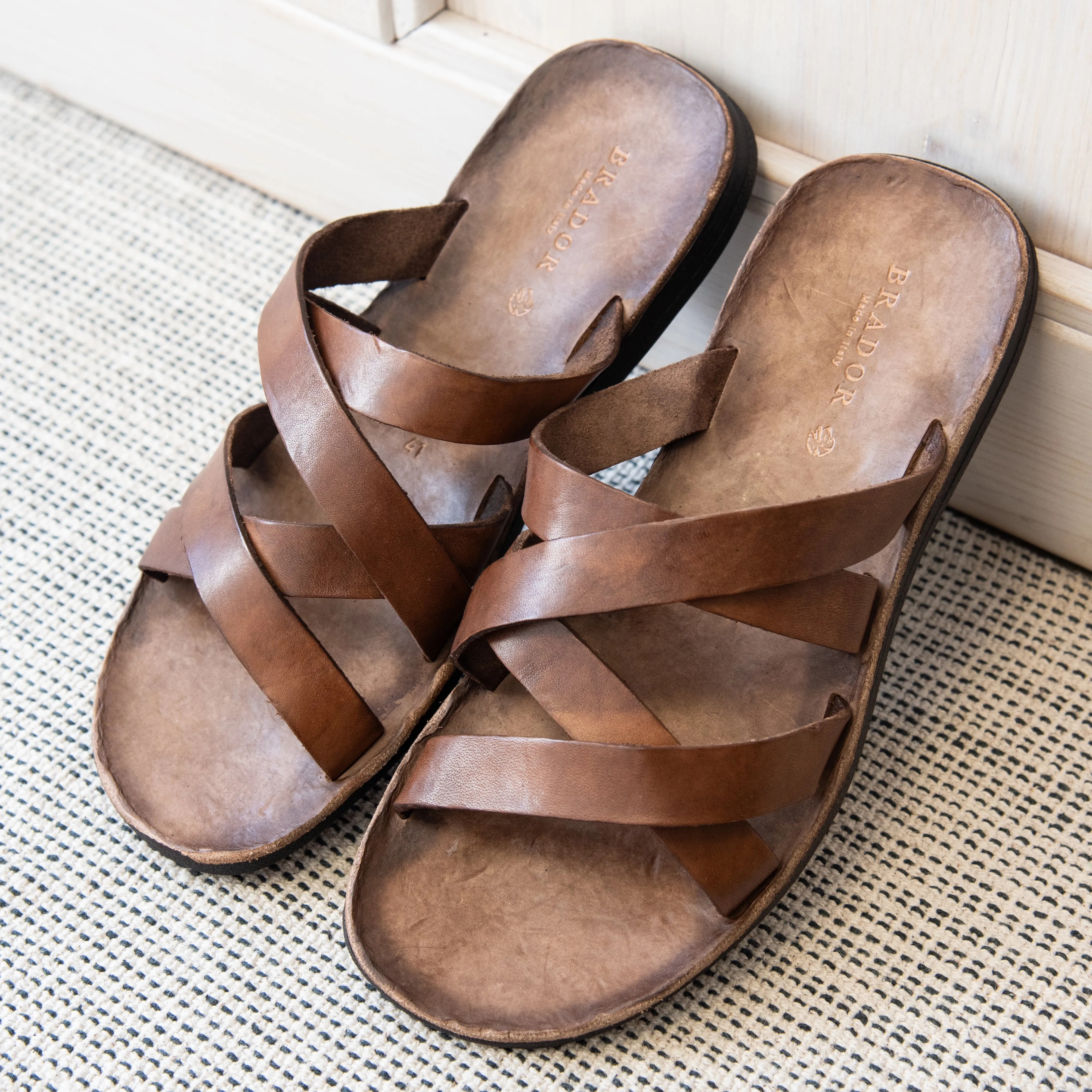 STREET MAHOGANY SLIDE SANDALS